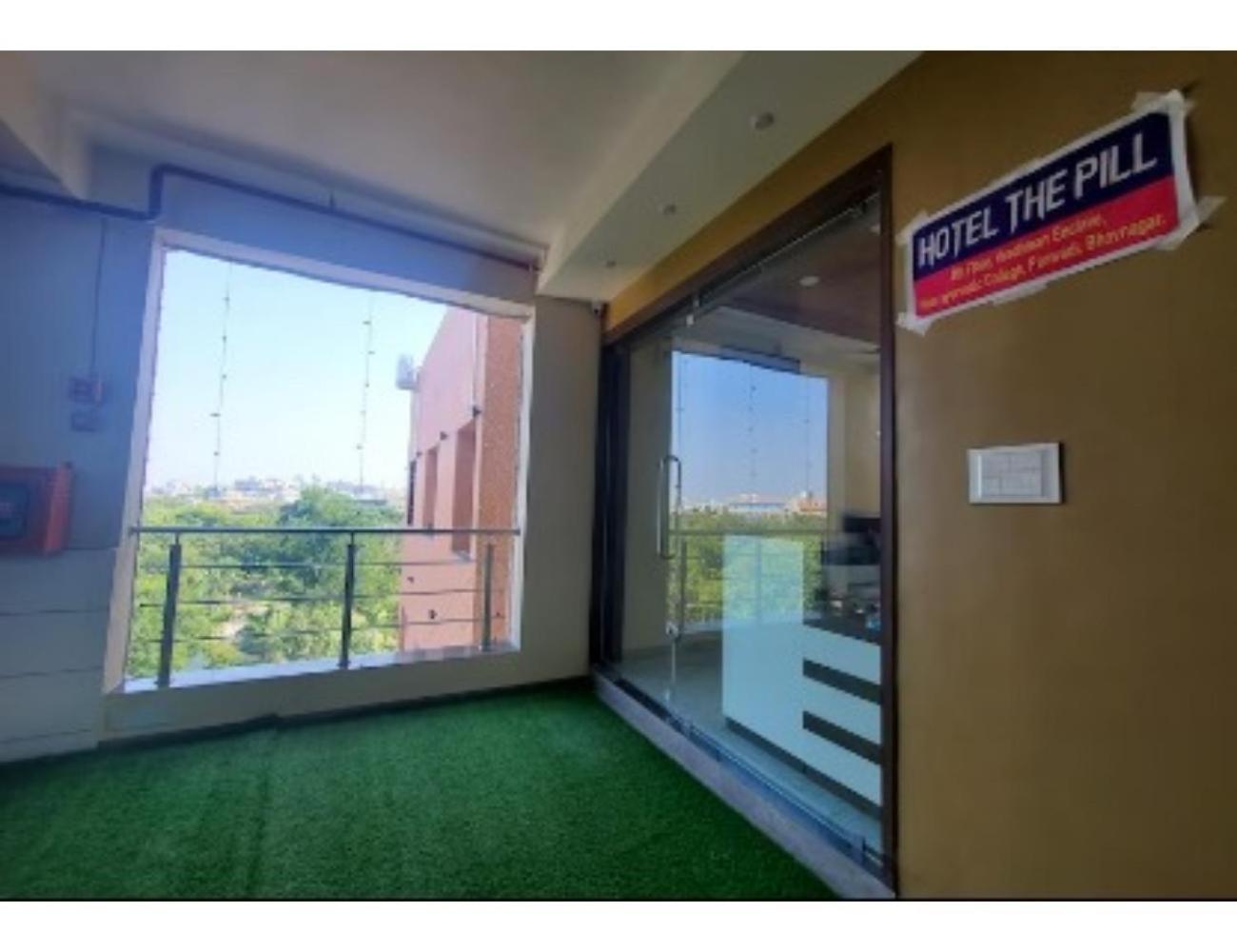 Hotel The Pill, Bhavnagar Exterior foto