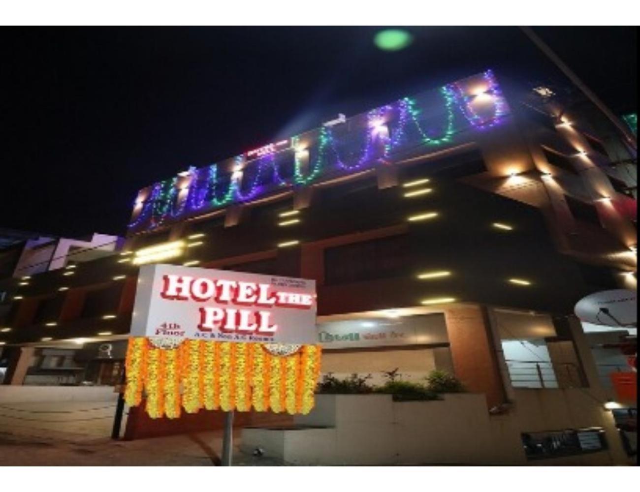 Hotel The Pill, Bhavnagar Exterior foto